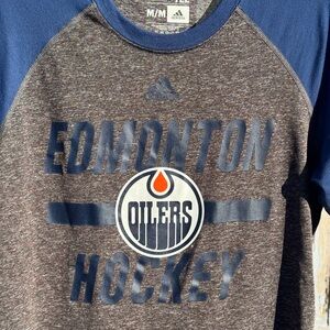 Adidas Edmonton Oilers Hockey Shirt Men’s Medium Blue and Gray Athletic Tee 2017